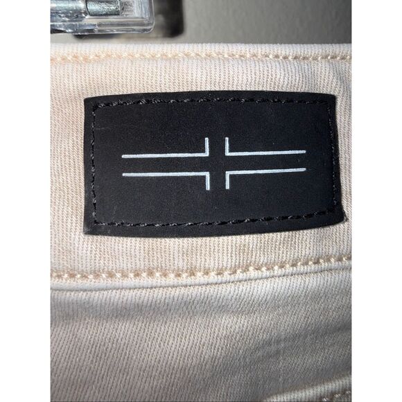 Liverpool the walking short light brown Bermuda shorts size 18W - Picture 9 of 11